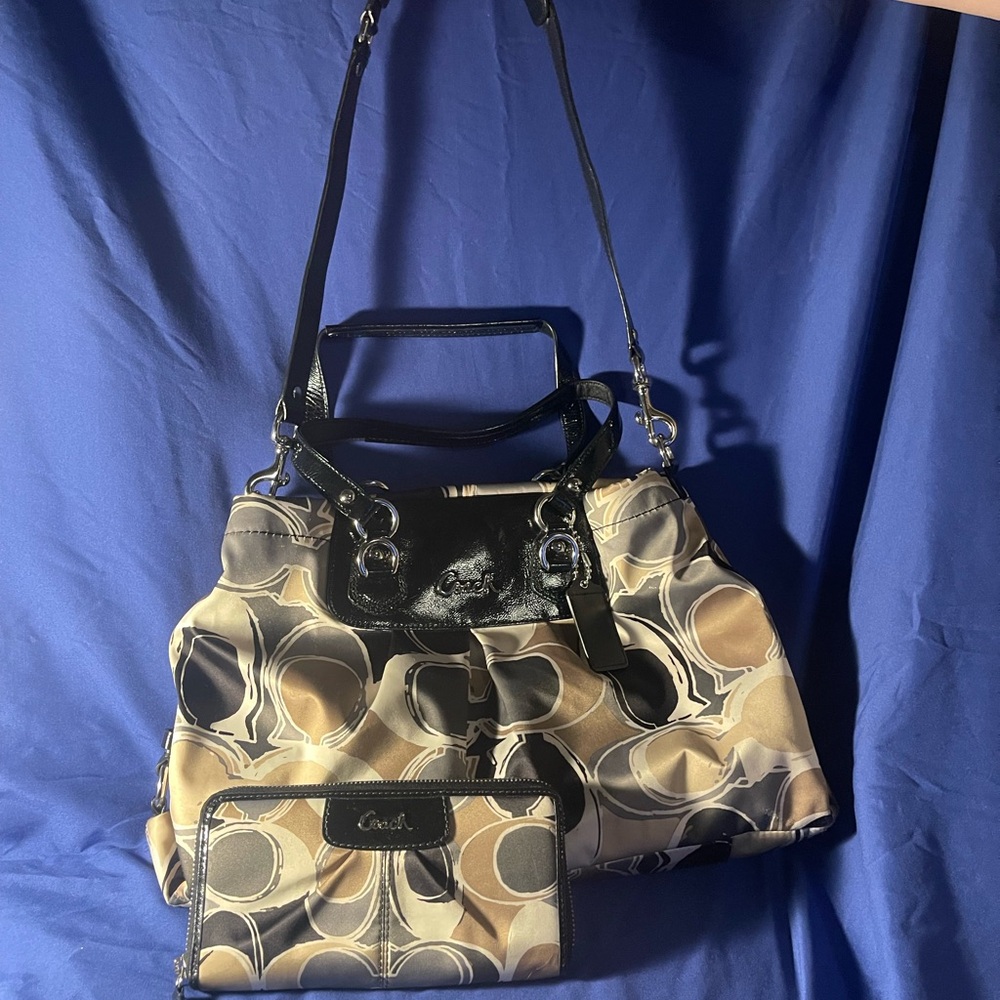 Vintage coach purse in pristine condition